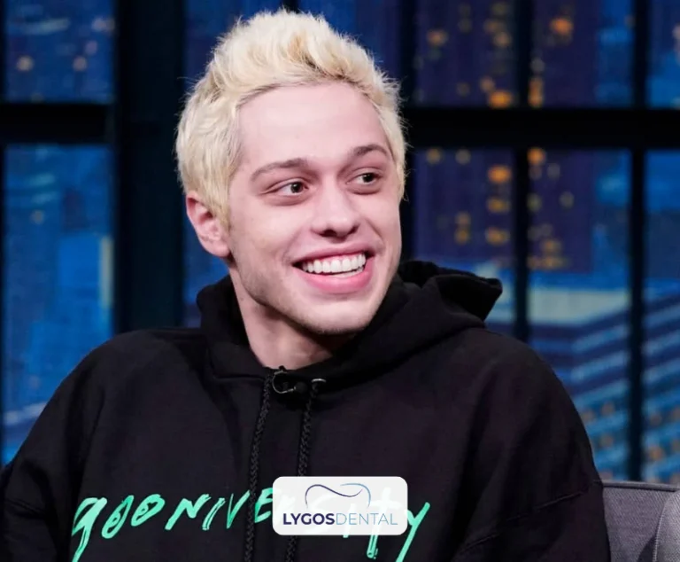 Pete Davidson tandheelkundige facings | LYGOS DENTAL 1 Pete Davidson tandheelkundige facings | LYGOS DENTAL