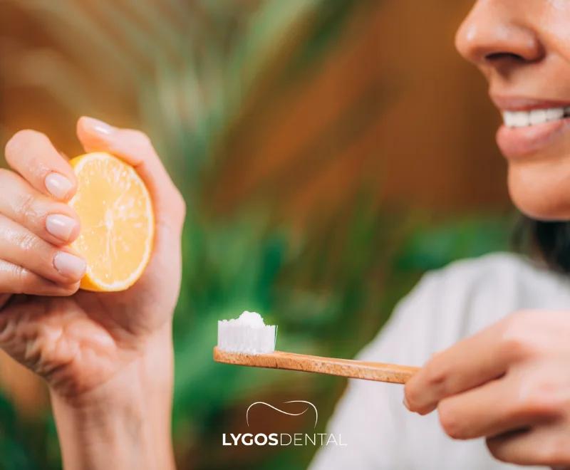 ¿Es seguro blanquear los dientes con bicarbonato de sodio? 1 ¿Qué es blanquear los dientes con bicarbonato de sodio?