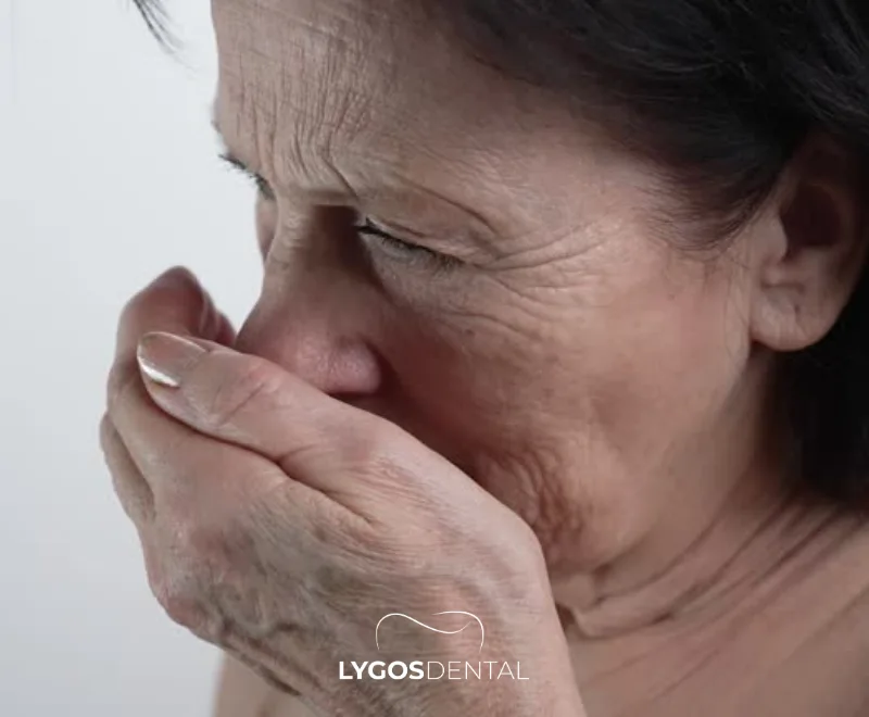 Gum Problems in the Elderly 13 Symptoms of Gum Problems in the Elderly