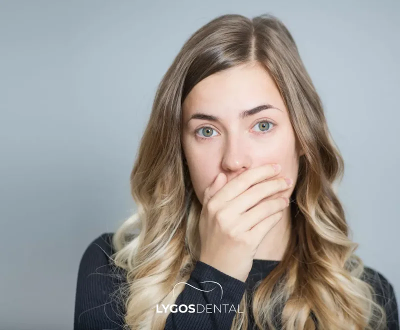 How to Recognize Confidence Loss After Tooth Loss