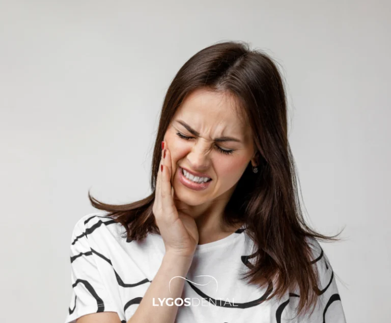 Is Whitening Teeth with Vinegar Harmful? 2 What Are the Risks of Whitening Teeth with Vinegar?